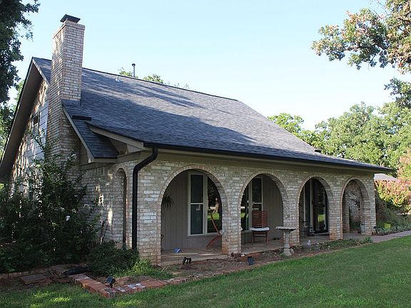 2nd image of 2409 Old Farm Rd