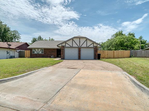 5th image of 700 Wood Hollow Ln