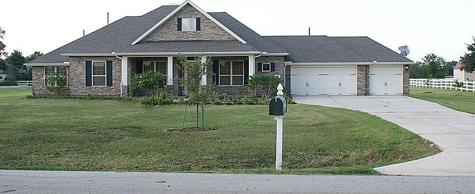 1st image of 6411 Carriagewood Ct