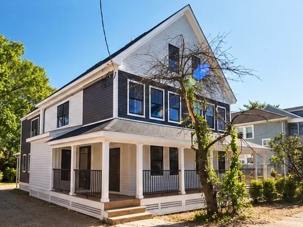 64 Dalby St #1, Newton, MA 02458