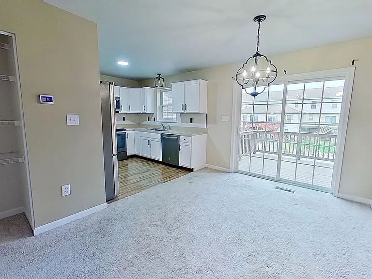 825 Rachel Dr — Photo 6