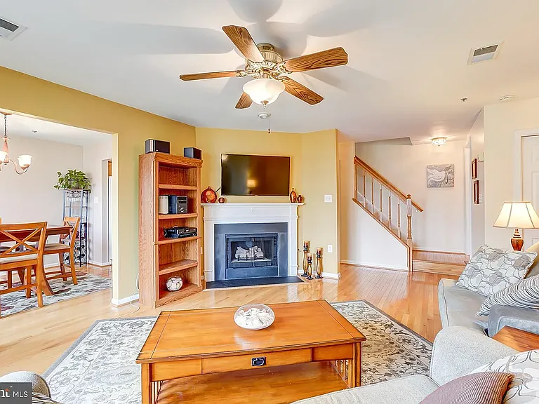 11707 Tumbrel Ct — Photo 12