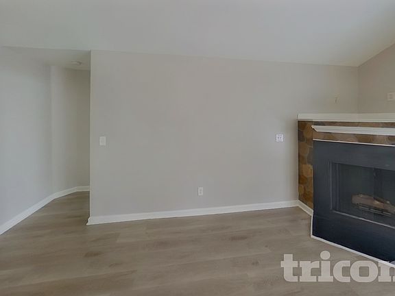 2nd image of 355 Meadow Vista Ln