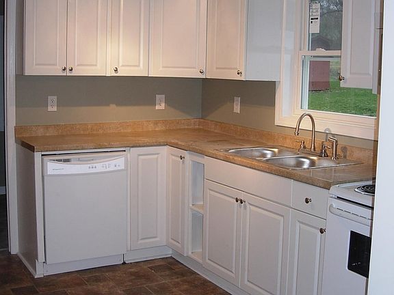 Kitchen right side