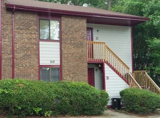 912 Hearthridge Ct APT B, Raleigh, NC 27609