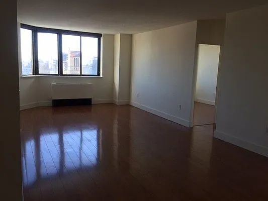 Rented by 280 Park Avenue South Realty | media 15