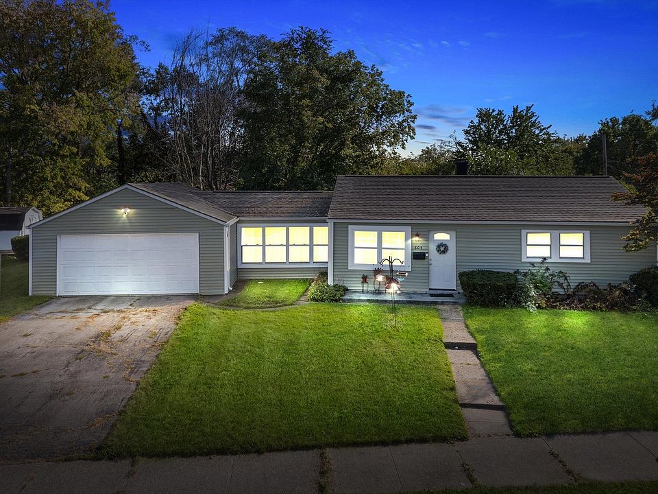 1st image of 804 Lancaster Dr