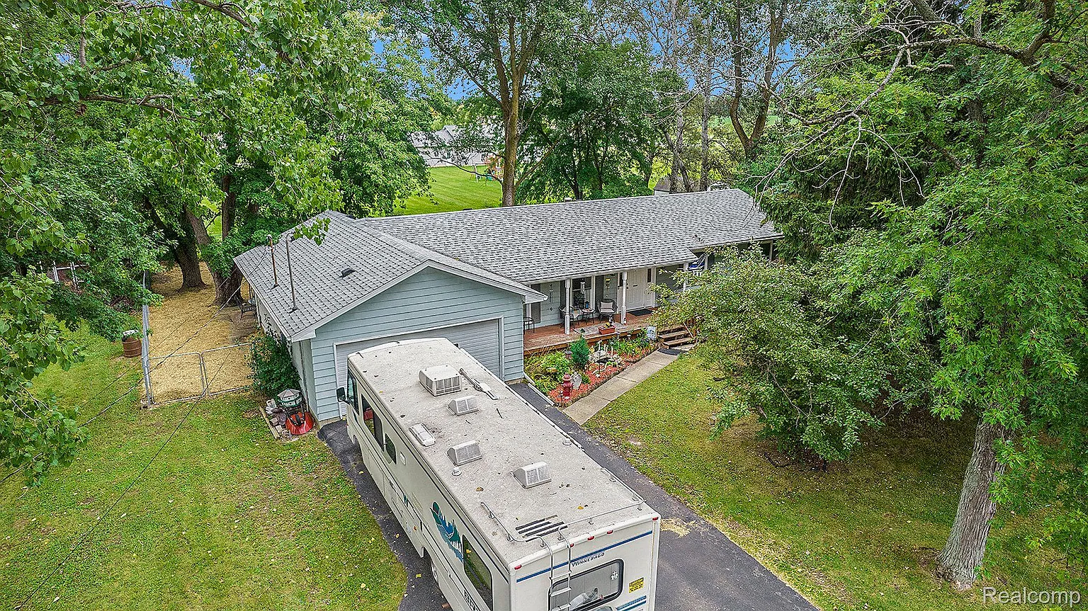 6218 W Mount Morris Rd photo 1