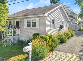 318 Pine Creek Ave, Fairfield, CT 06824