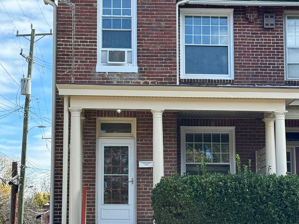1st image of 5 S Dooley Ave