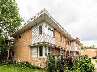 4716 Washington St #A, Skokie, IL 60076