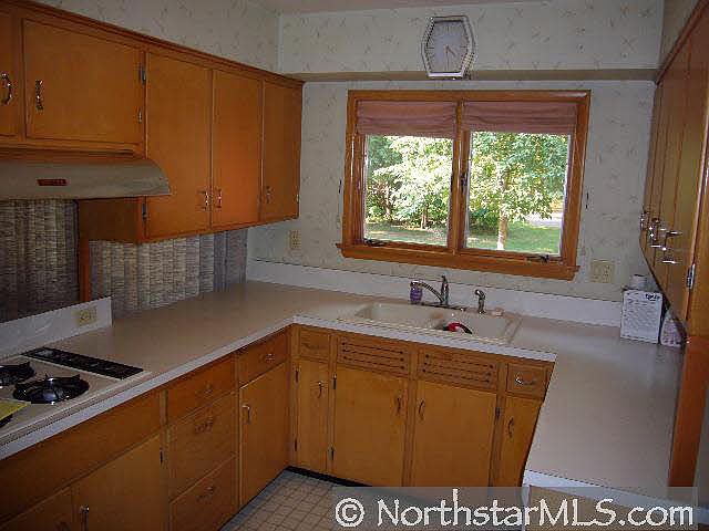 2nd image of 3626 Pine Place