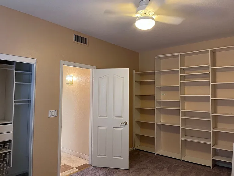 4746 W Carla Vista Dr — Photo 20