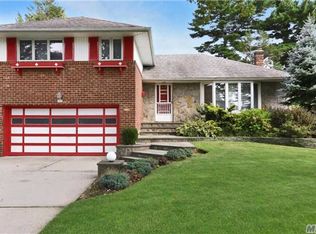 25 Coventry Rd, Syosset, NY 11791