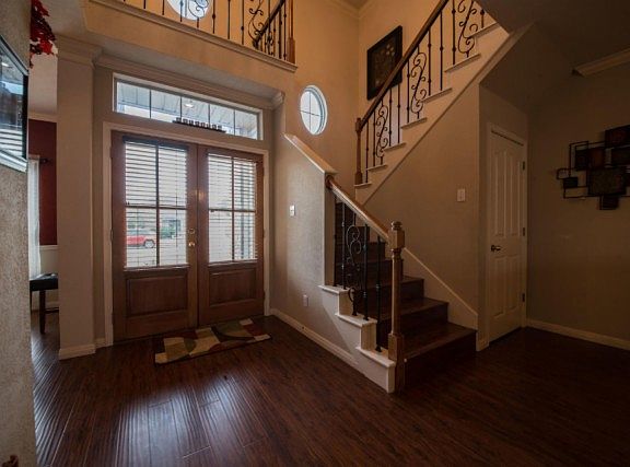 2nd image of 2030 Rosewood St