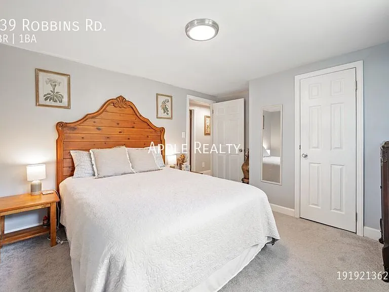 339 Robbins Rd — Photo 9