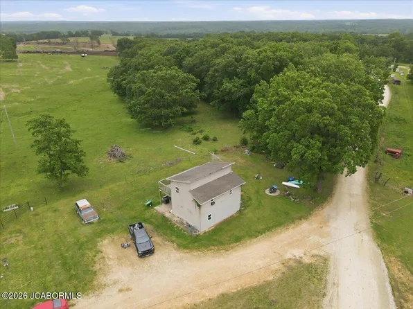 6453 N Circle Rd, Stover, MO 65078