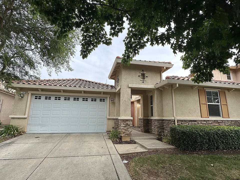 2363 Gabriel Dr