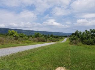 6 Mountain View Ter, Newville, PA 17241