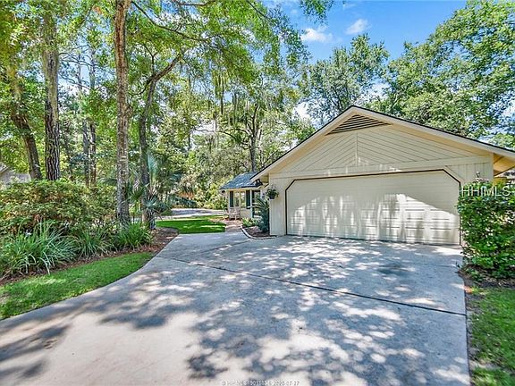 5th image of 8 Interlochen Dr