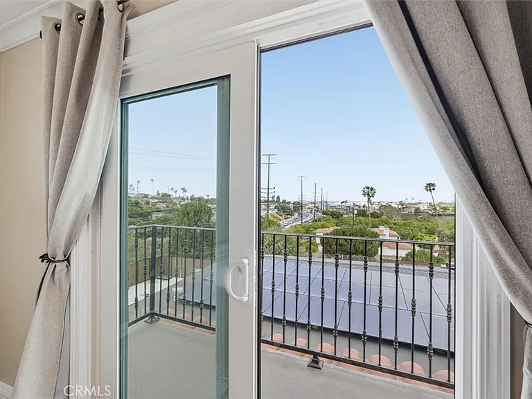 5348 Doris Way — Photo 49