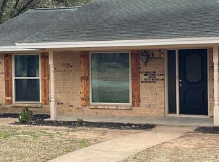 925 Mountain Ter, Hurst, TX 76053