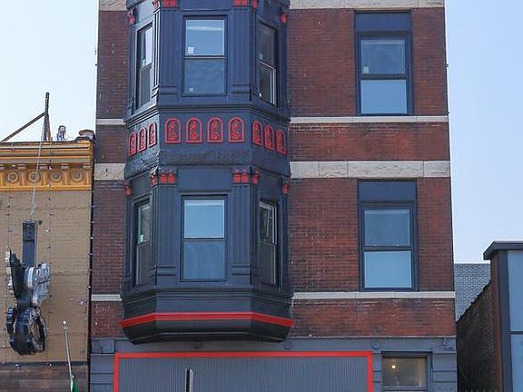 2nd image of 3464 N Clark St #1816