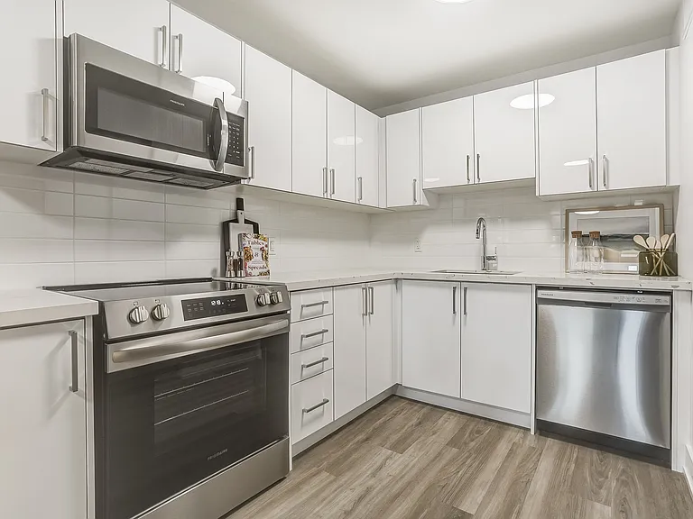 6515 Glen Erin Dr — Photo 27