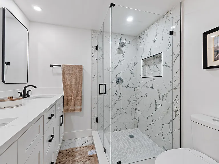 3052 30th Ct — Photo 30
