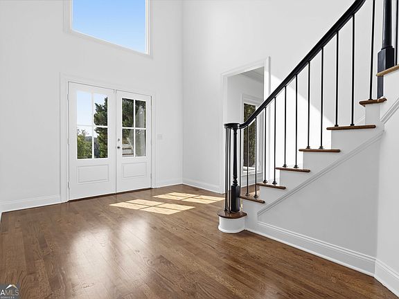4th image of 398 Dunleven Manor Walk
