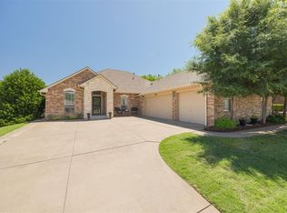 2924 Cedarbend Ct, Edmond, OK 73003