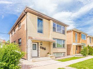 8252 W 95th St APT 2, Hickory Hills, IL 60457