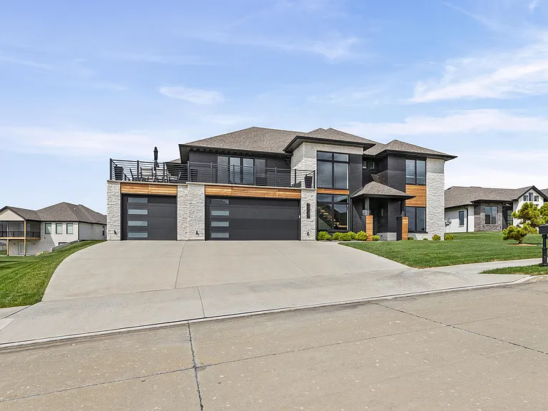 5947 Screaming Eagle Ln — Photo 74