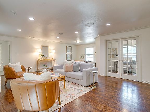 5th image of 3608 Jeanette Dr
