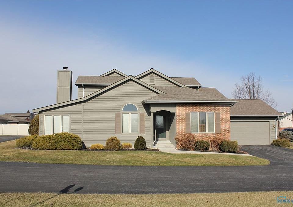 1st image of 708 Deerwood Dr