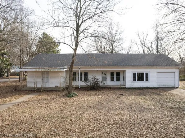 310 E Creek Ave, Sallisaw, OK 74955
