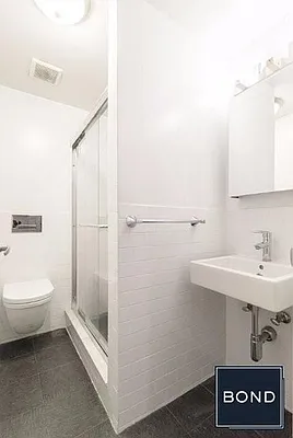 Rented by Bond New York | media 10