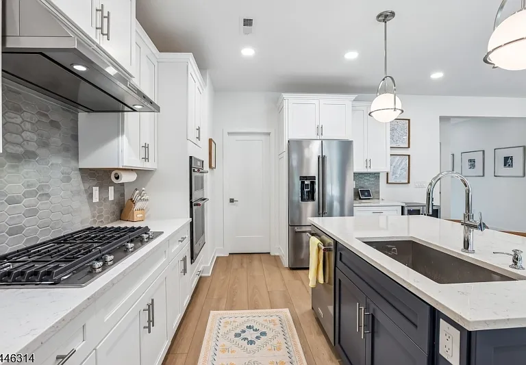 22 Flower Horn Blvd — Photo 14