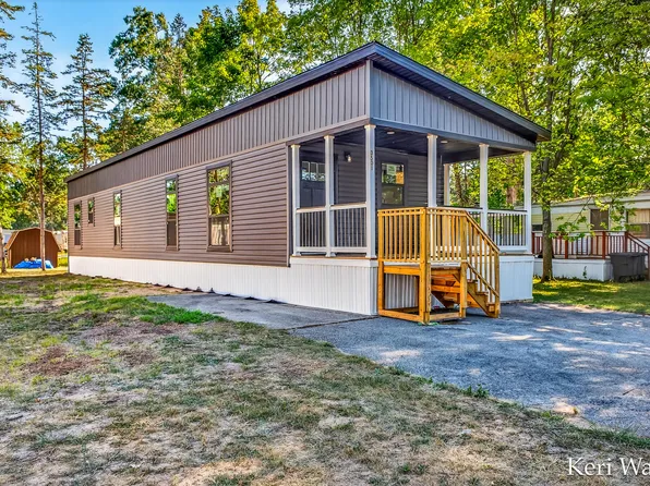 3501 Cedar Rd, Twin Lake, MI 49457