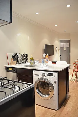 Rented by Voro New York | media 13