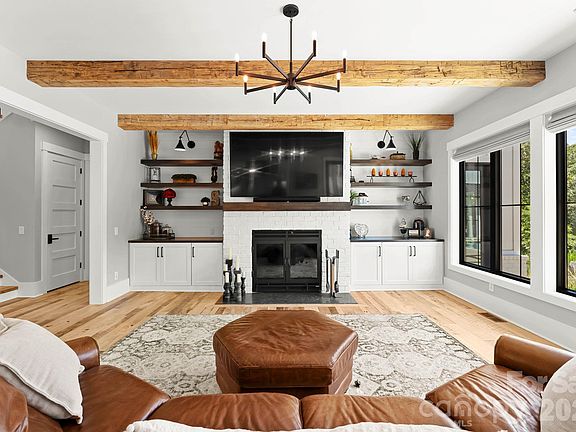 5th image of 406 Morrison Farm Rd