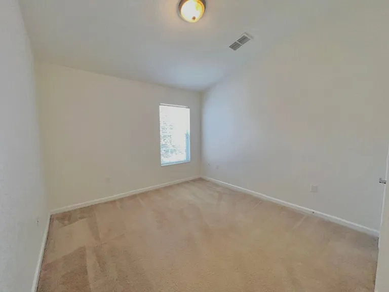 953 Rock Harbor Ave — Photo 35