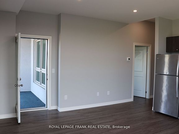 5th image of 513 Dundas St E #413