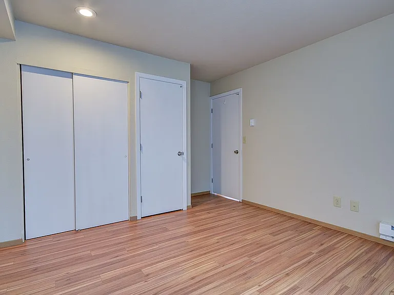 M0832 Arbor Terrace Apartments — Photo 16