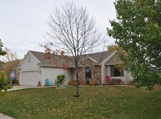 835 Chelsea Dr, Elkhorn, WI 53121