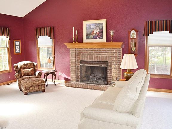 2nd image of 5889 Heritage Ct