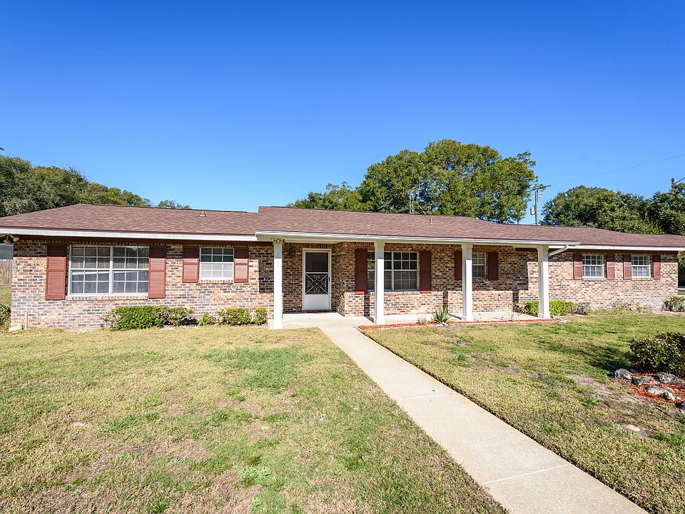 1st image of 606 Peggy Pl