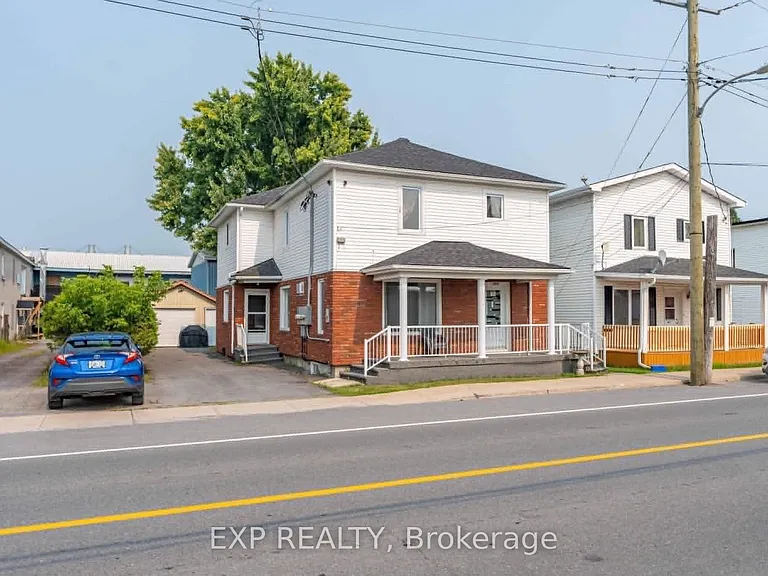 4515 Ste Catherine St #B — Photo 1