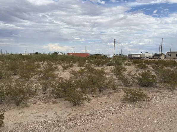 1216 Wall St, Pyote, TX 79777