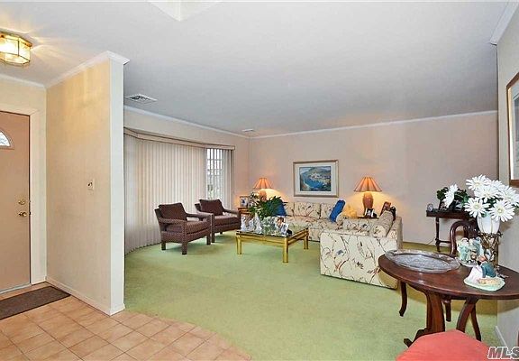4th image of 6 Avery Ln